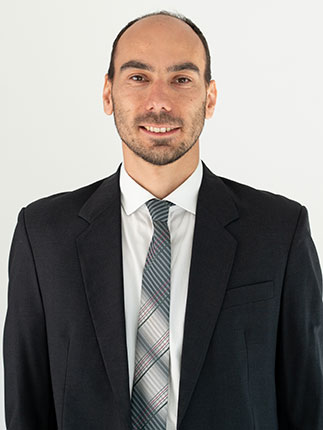 Árpád-Földessy,-IB-Economics-Teacher